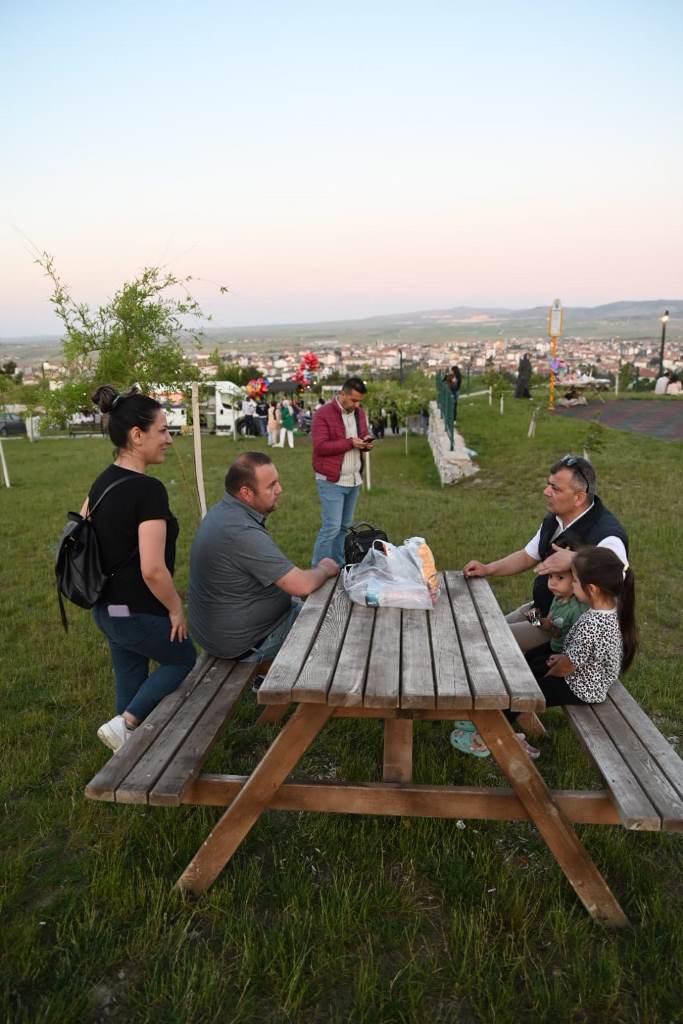 19 MAYIS GENÇLİK FESTİVALİ EMİRDAĞ’DA COŞKU DOLU ANLARA SAHNE OLDU