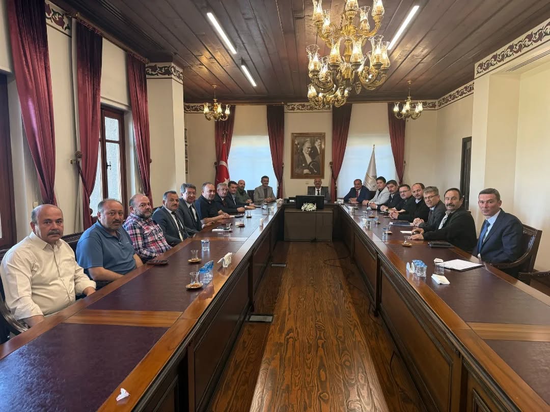Bolvadin'de Termal Kaynaklar İçin Kritik Toplantı: Yetki Belediyede Kalacak