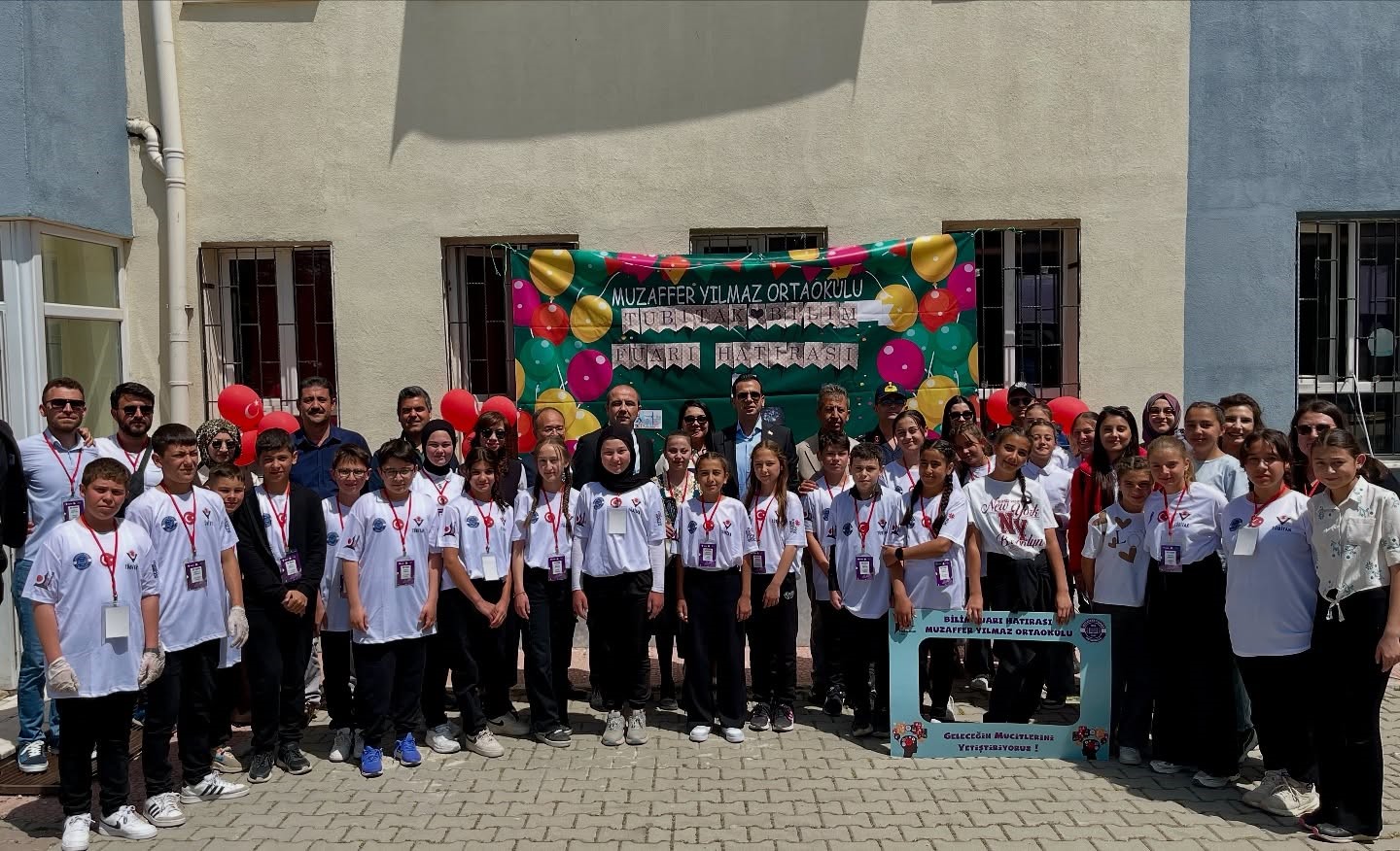 Kılıçarslan Kasabasında Bilim Şenliği: Öğrenciler Projeleriyle Göz Doldurdu