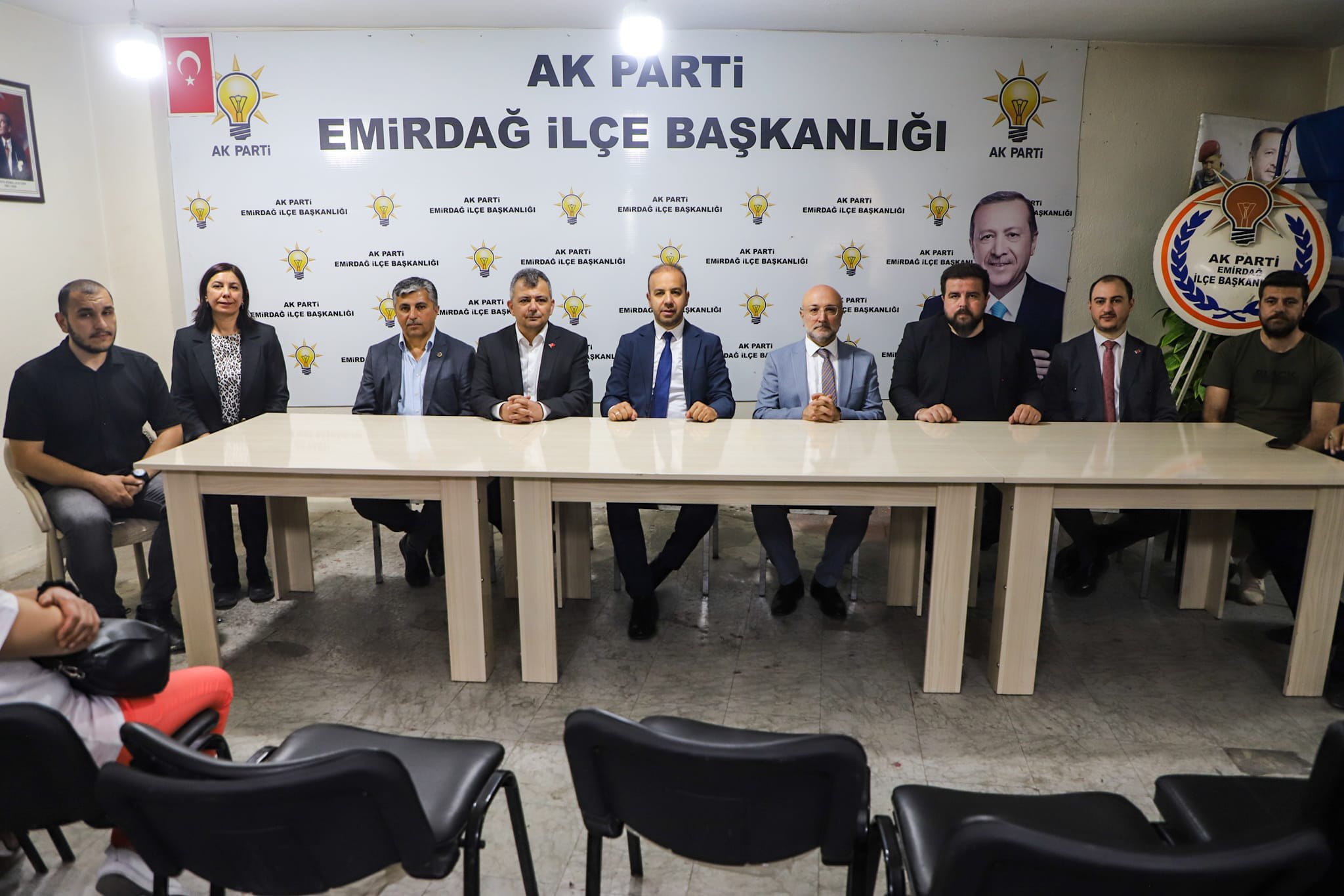 AK PARTİ GENEL MERKEZ'İNDEN AFYONKARAHİSAR’A ÇIKARMA DÖRT İLÇEDE BULUŞMA