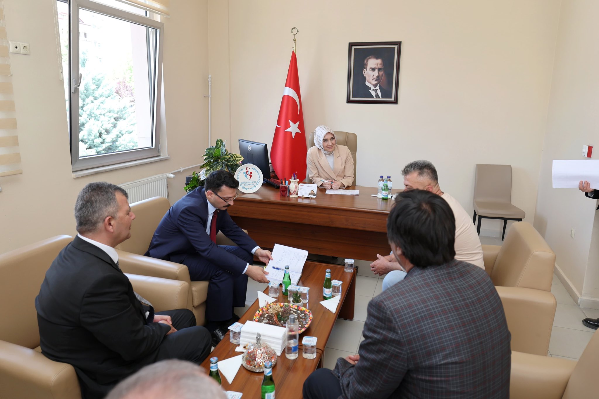 Devlet Ana Emirdağ'da Halkın Sorunlarını Dinledi