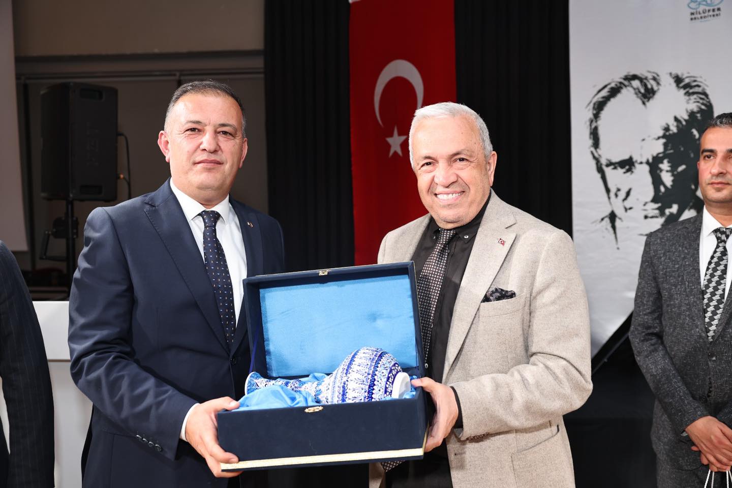 Dinarlı Öğrenciler Şenliklerde Dinarı Gururlandı