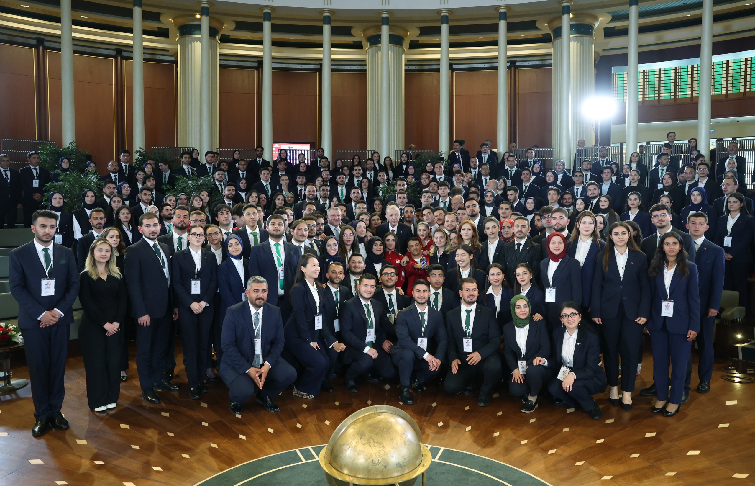 AKÜ Öğrencisinden Cumhurbaşkanlığı Programında Anlamlı Performans