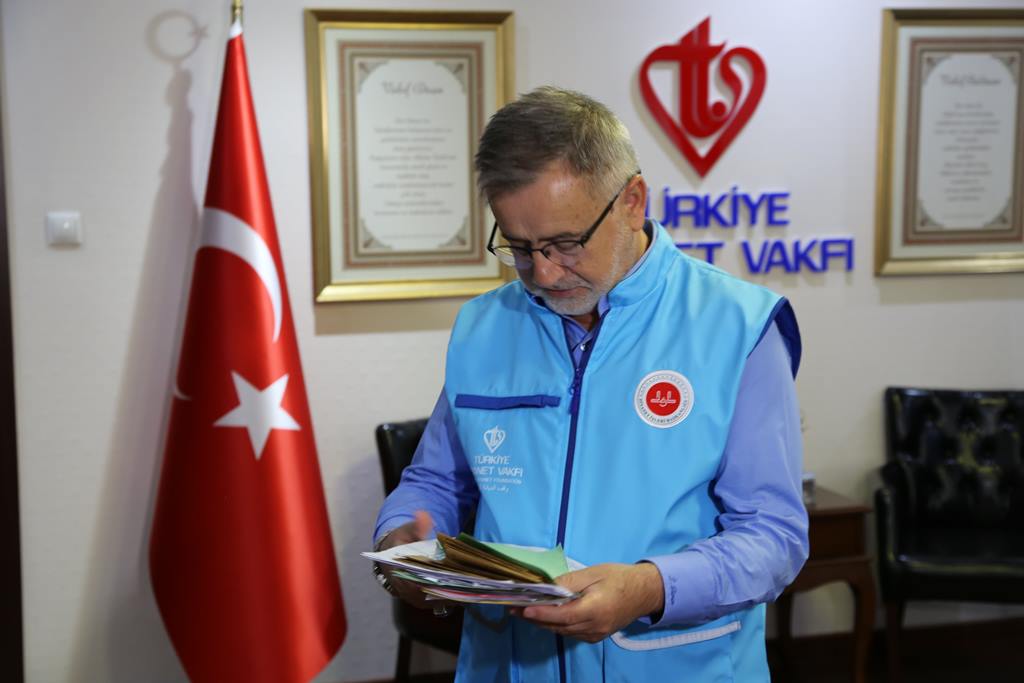 ÖĞRENCİLERDEN TDV ARACILIĞIYLA GAZZE'YE GÖNÜL MEKTUPLARI