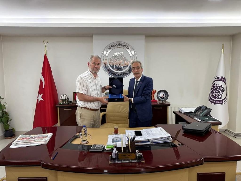 AKÜ’DEN ESNAF BİRLİĞİ’NE TEŞEKKÜR ZİYARETİ