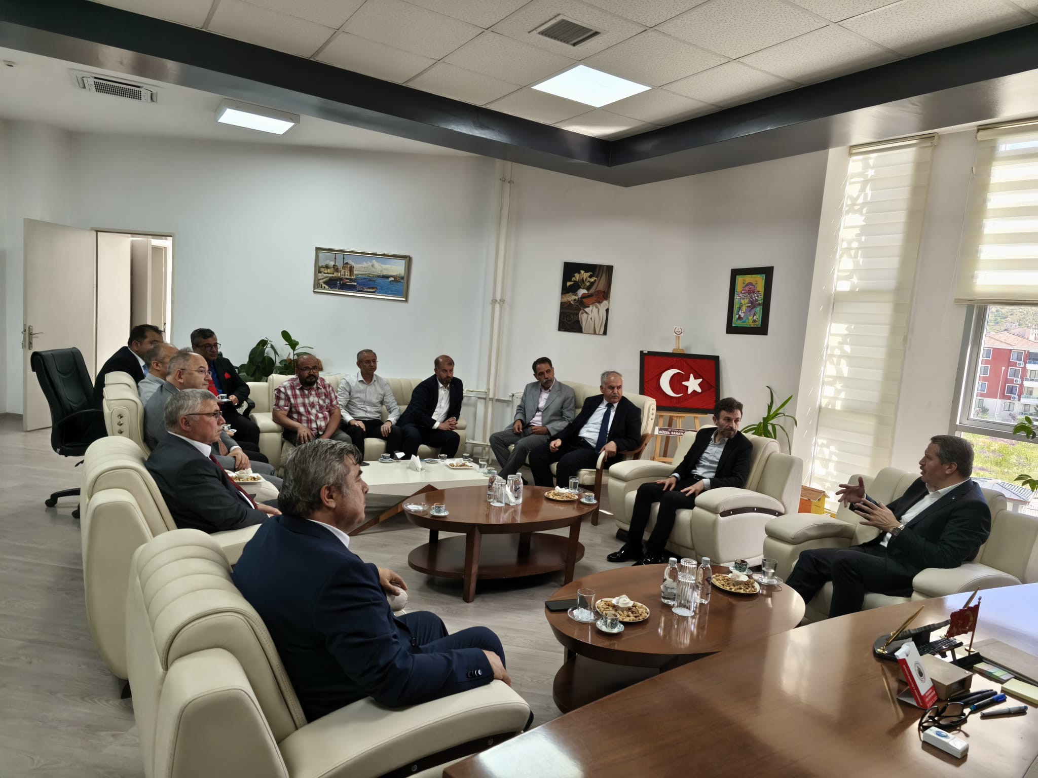 MEMUR SEN GENEL BAŞKANI ALİ YALÇIN’DAN MÜDÜR SÜNNETCİ’YE ZİYARET 