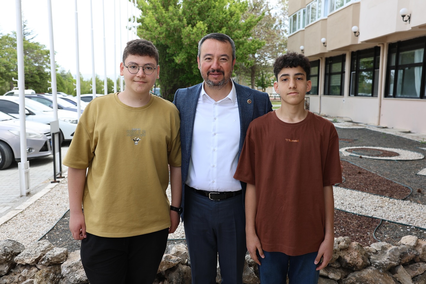 LGS DENEME SINAVI’NDA İLK 150’YE GİREN ÖĞRENCİLERE ÖDÜL