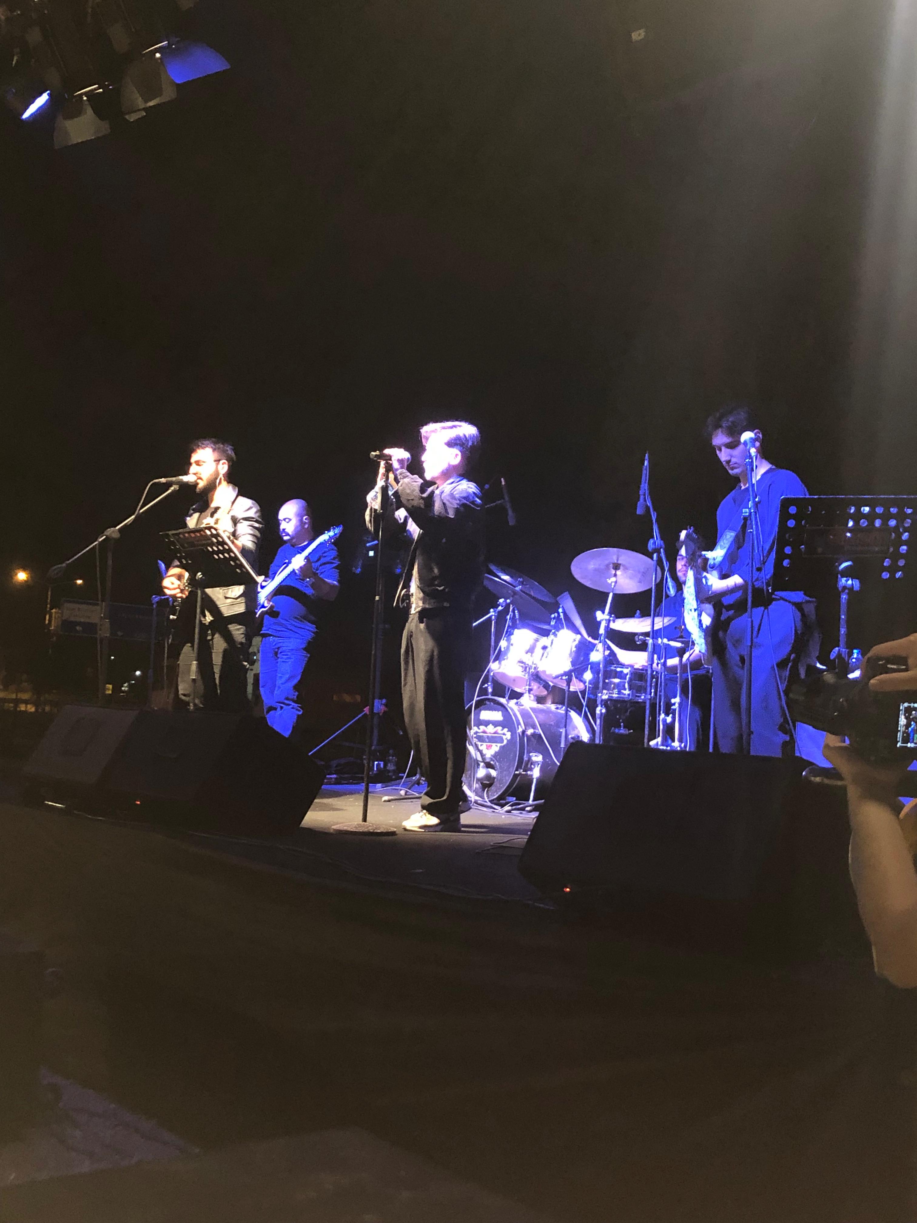 Erenler Parkı'nda Gençlik Bahar Konseri Coşkusu: Sara Band Sahne Aldı
