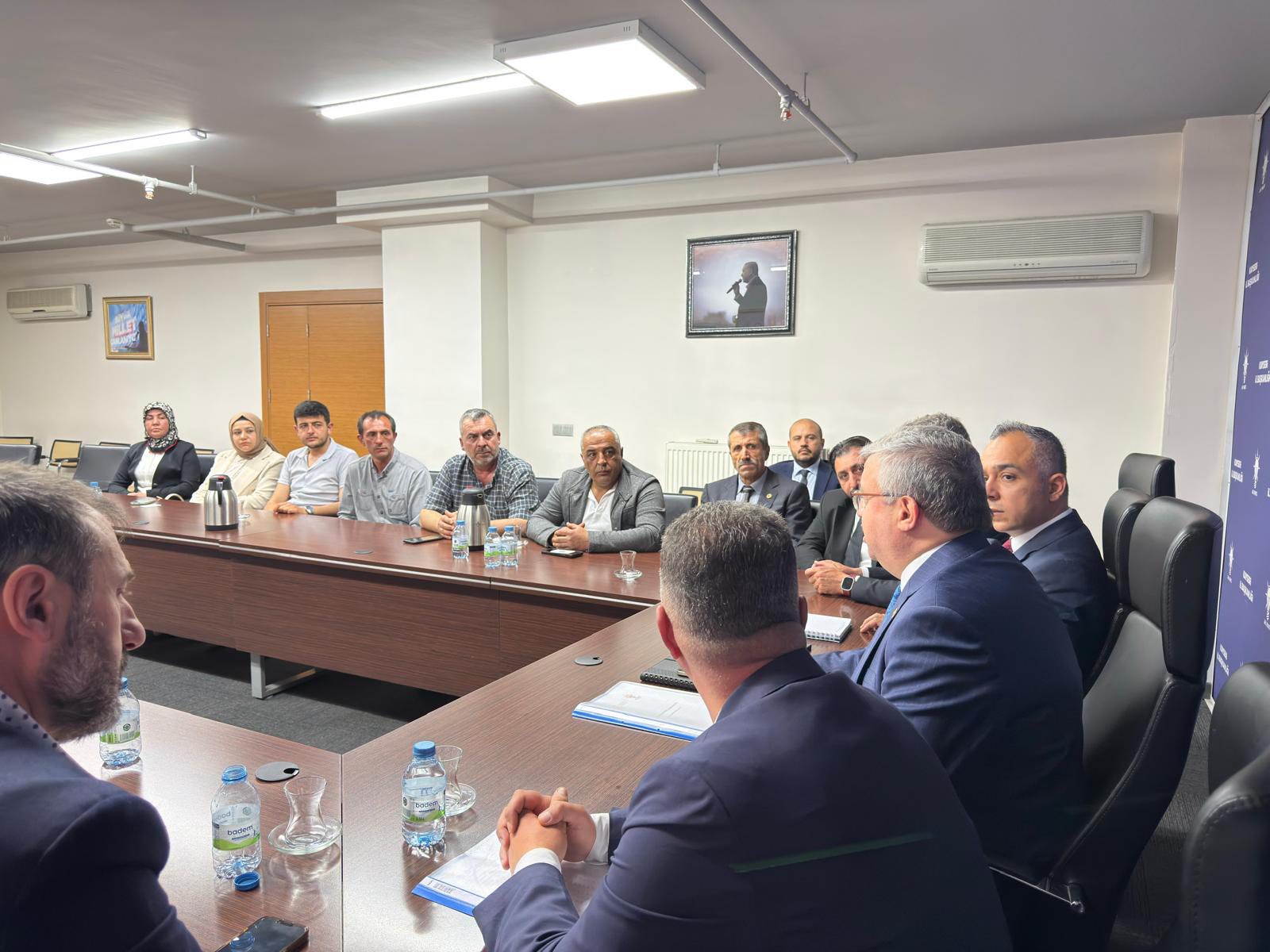 Milletvekili Yurdunuseven, Kayseri’de İlçe Teşkilatıyla Buluştu