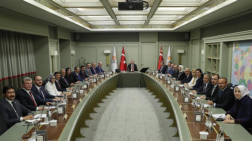 AK Parti MKYK Toplanıyor: Gözler Cumhurbaşkanı Erdoğan’ın Vereceği Mesajda