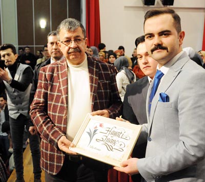 GEÇMİŞTEN GELECEĞE GENÇLİK ANLATILDI