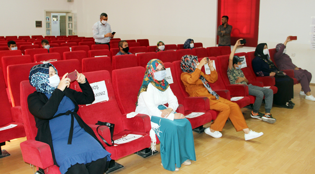 Nikah salonları çiftlerin mutlu günlerine tanıklık etmeye başladı