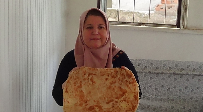 HEM KATMER TEZGAHINDA, HEM DİREKSİYON BAŞINDA