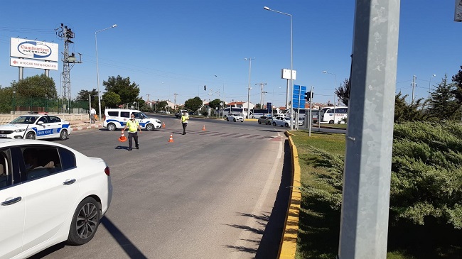 OTOGAR ÖNÜNDE UNUTULAN BAVUL FÜNYE İLE PATLATILDI