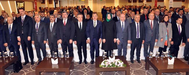 "ŞİDDETLE HEP BİRLİKTE MÜCADELE EDECEĞİZ"