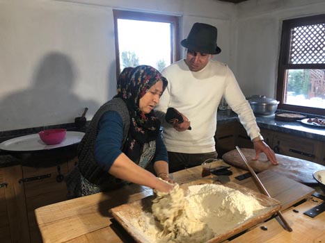 30 ÇEŞİT YEMEĞİ KAYDA ALDILAR