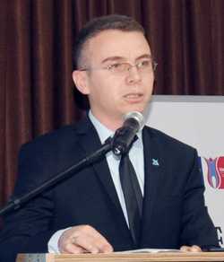 KİTAP KURTLARI ÖDÜLLERİNİ ALDI