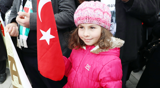 “KUDÜS KIRMIZI ÇİZGİMİZDİR”