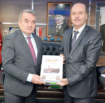 KAYMAKAM ÖZTÜRK, ŞUHUT BELEDİYESİ'Nİ ZİYARET ETTİ