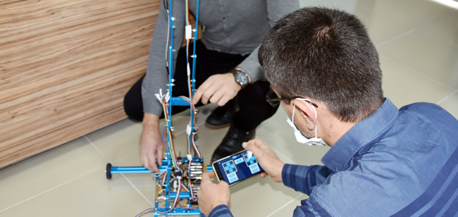 BİLİŞİM TEKNOLOJİLERİ ÖĞRETMENLERİNDEN KOVID-19 İLE MÜCADELEYE ANLAMLI KATKI
