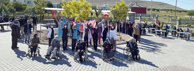 ÖZEL ÜLKÜ BAKIM MERKEZİ'NDE BAYRAM COŞKUSU