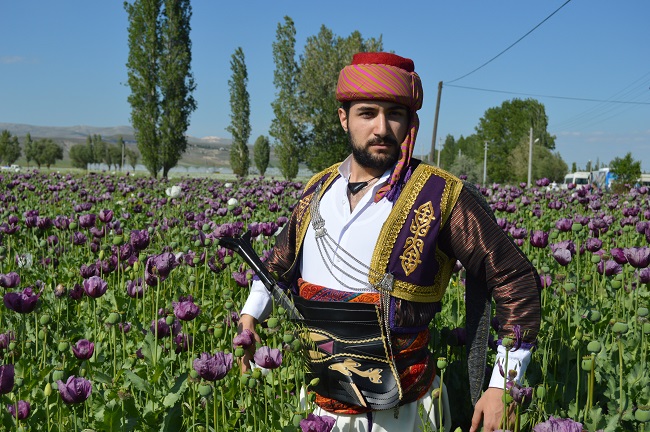 FOTOĞRAF TUTKUNLARI "HAŞHAŞ FOTO SAFARİ"DE BULUŞTU