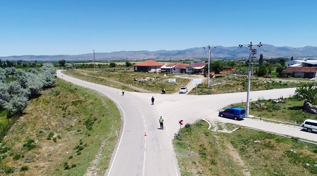 JANDARMA EKİPLERİ DRONE İLE DENETİM YAPTI