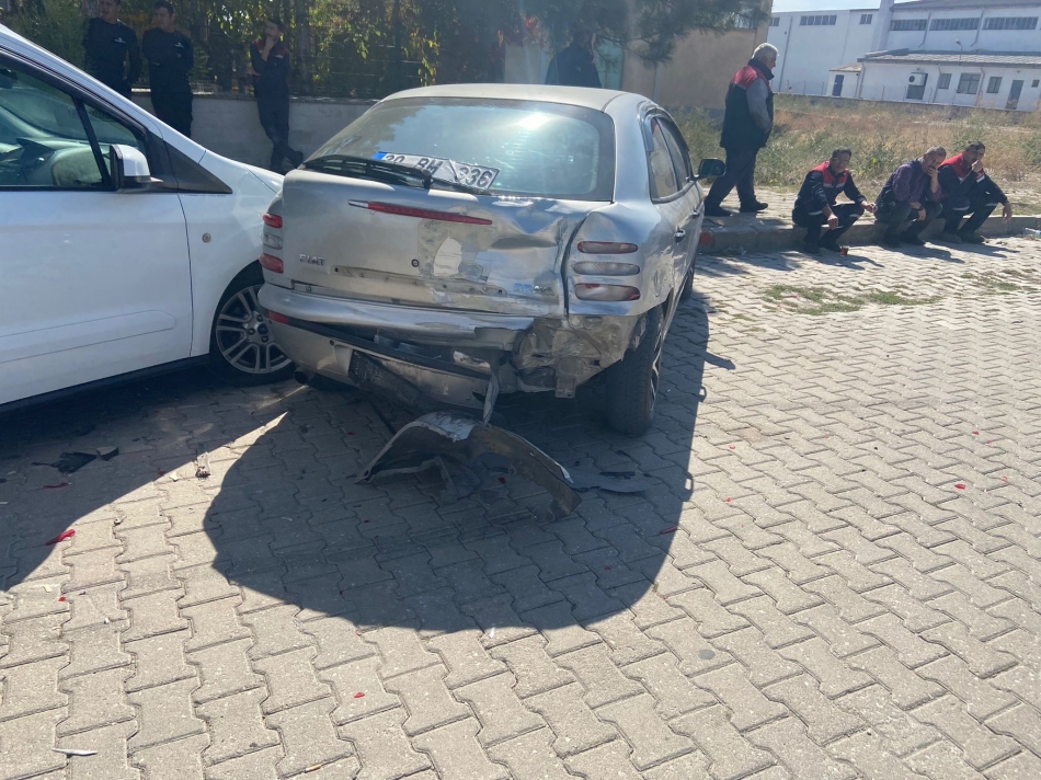 Fabrika işçileri dışarı çıktıklarında park ettikleri araçlarını bakın nasıl buldu -2