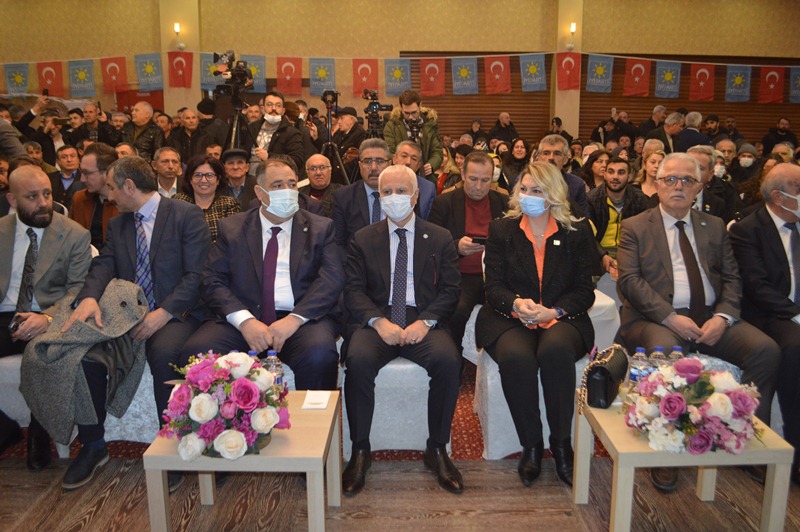“BİZ BU MİLLETİN GELECEĞİYİZ”-1