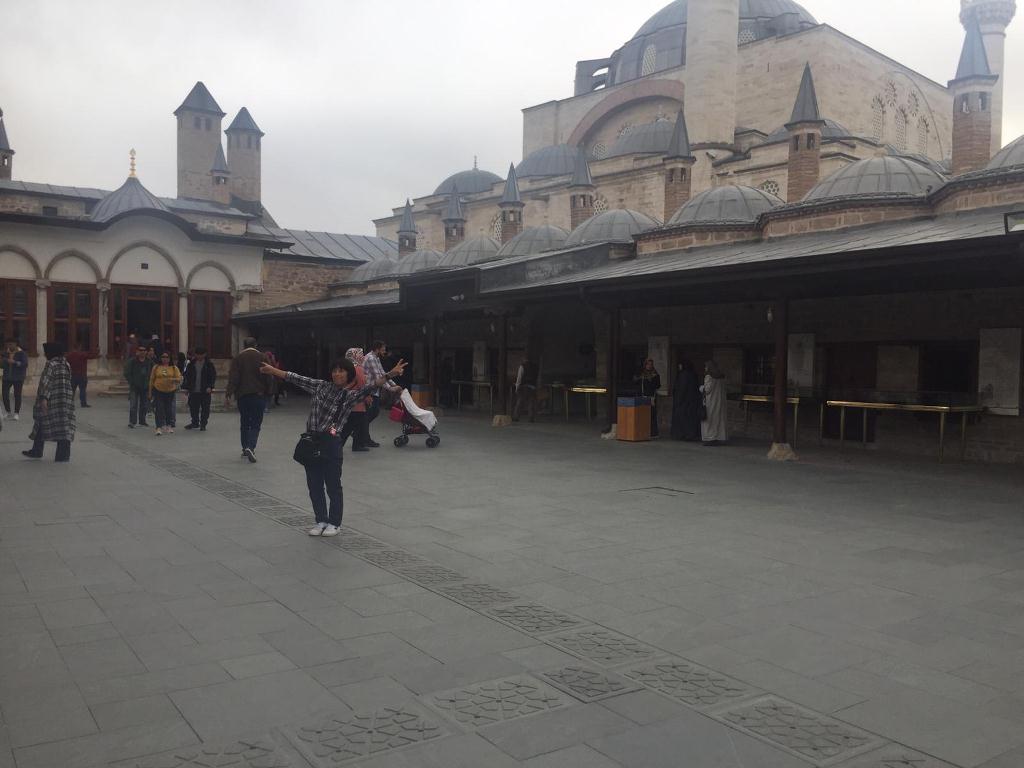 RAMAZANDA MEVLANA TÜRBESİNE YOĞUN İLGİ-13