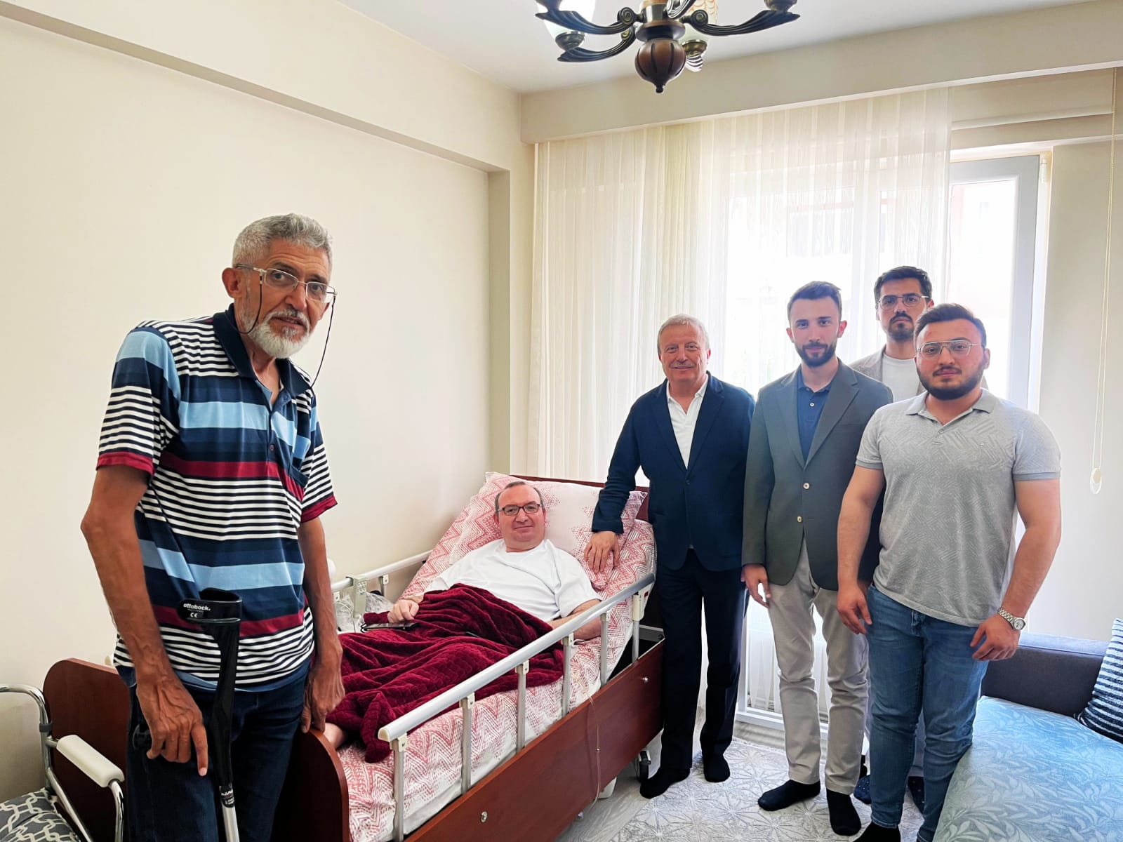 Afyonkarahisar Engelliler Platformu'ndan 4 Engelliye Akülü Araç Desteği-1