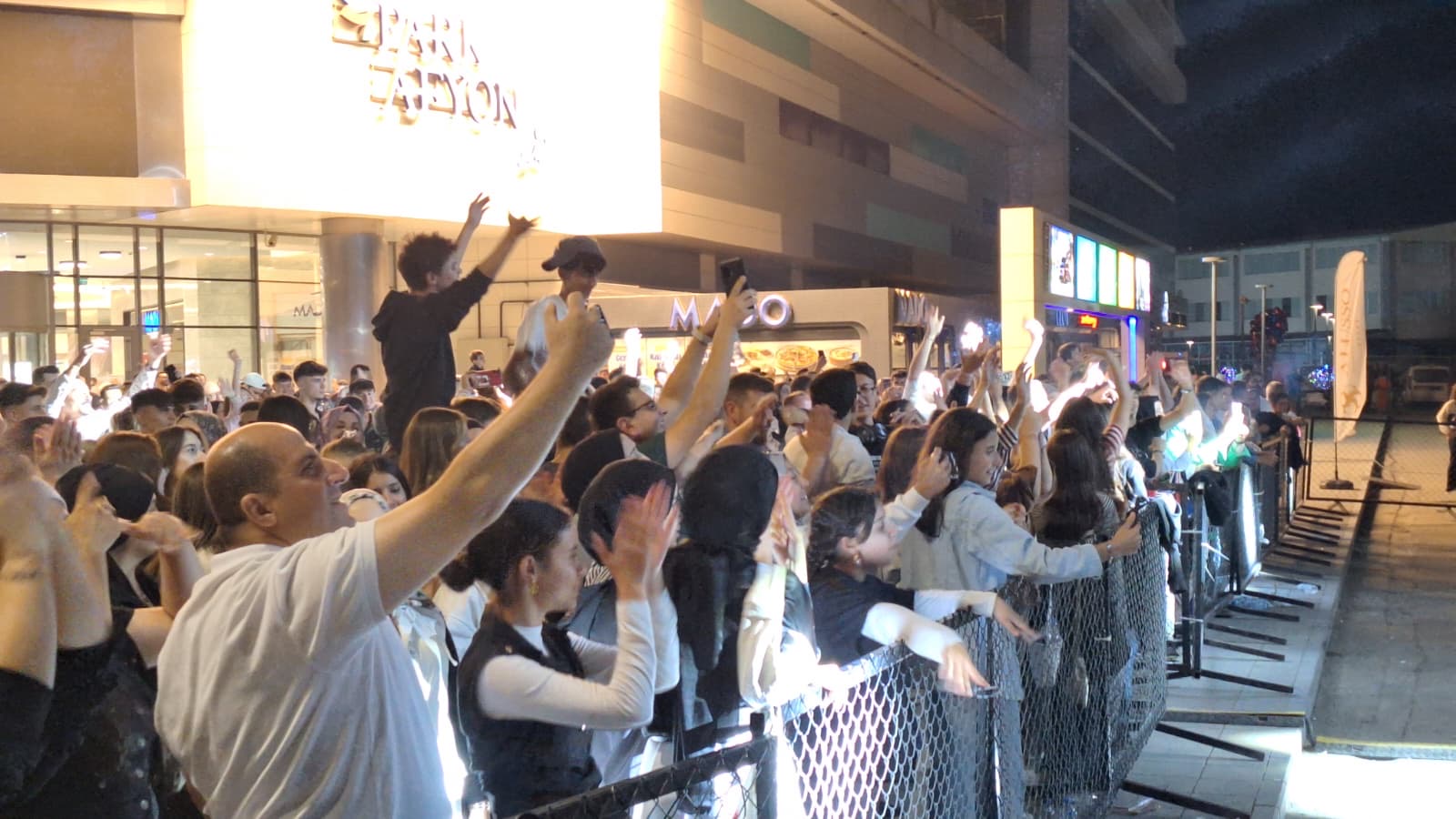 DJ Hakan Küfündür, Park Afyon’un 10. Yıl Kutlamalarında Afyonkarahisarlıları Coşturdu