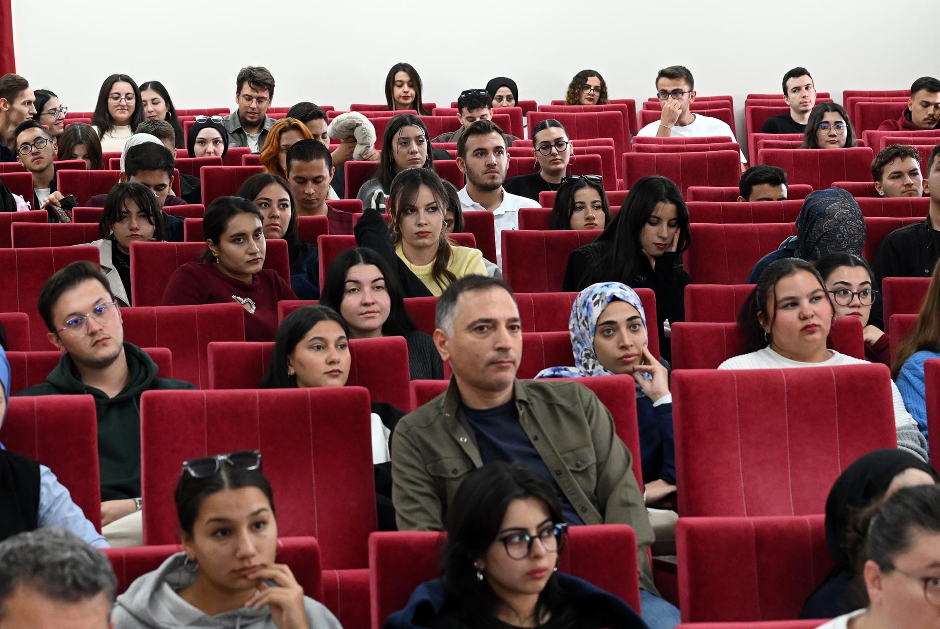 AKÜ'de İklim Krizi ve Kuraklık Semineri: Türkiye'nin Kuraklaşma Nedenleri