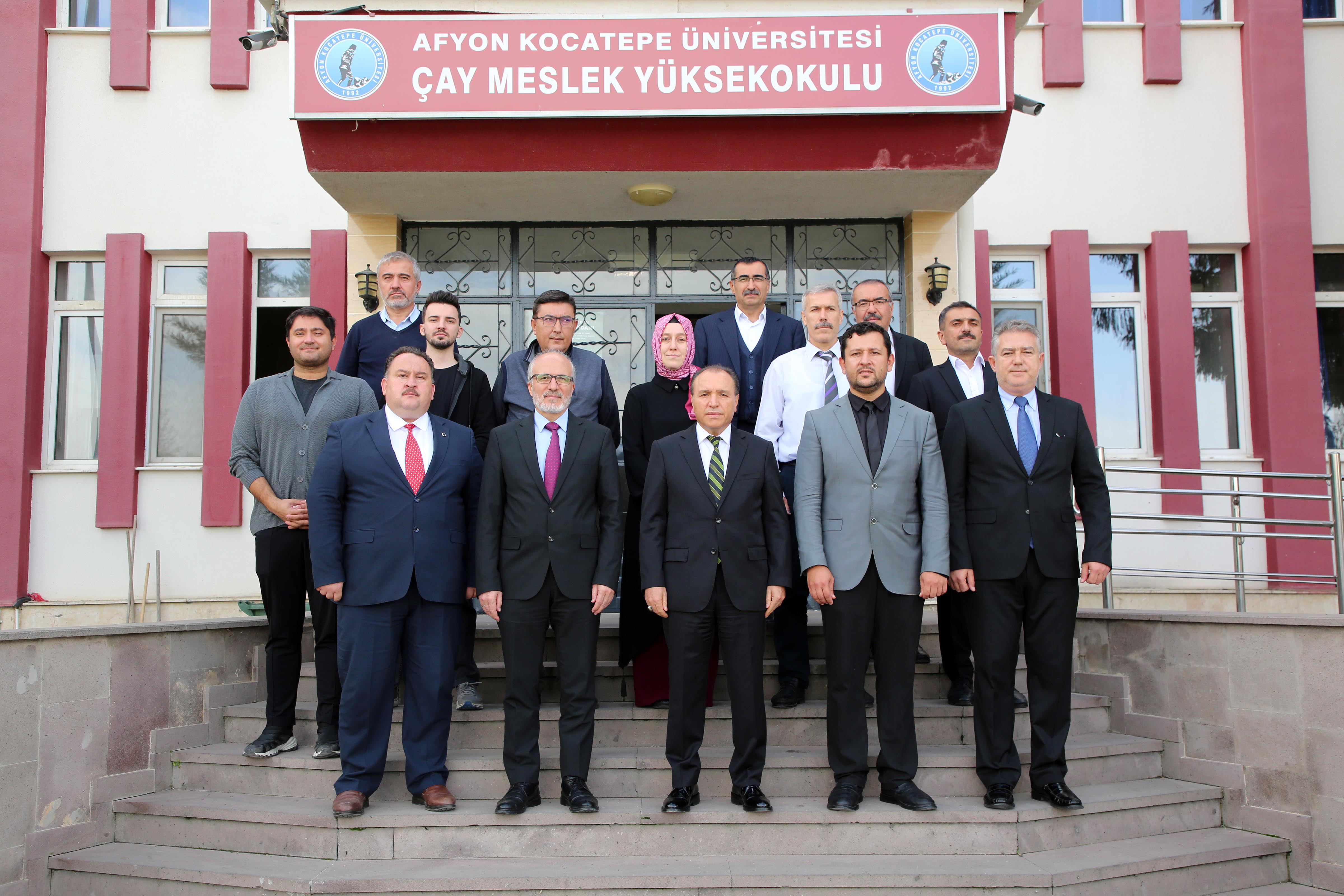 AKÜ Rektörü Karakaş, Çay ve Sultandağı MYO’larında Öğrenci ve Personelle Buluştu