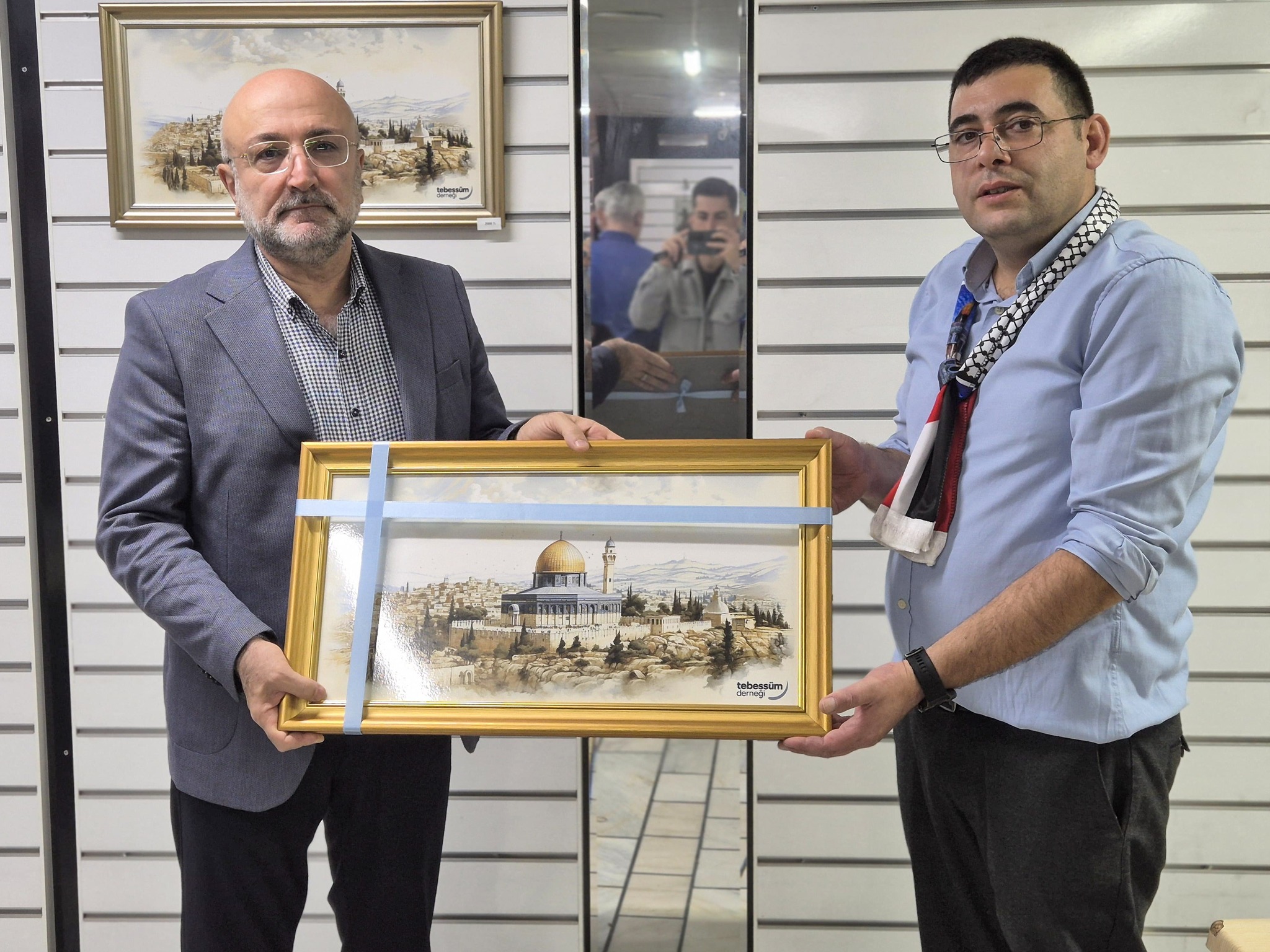 AK Parti Afyon Teşkilatından Gazze İçin Dayanışma Kermesine Tam Destek