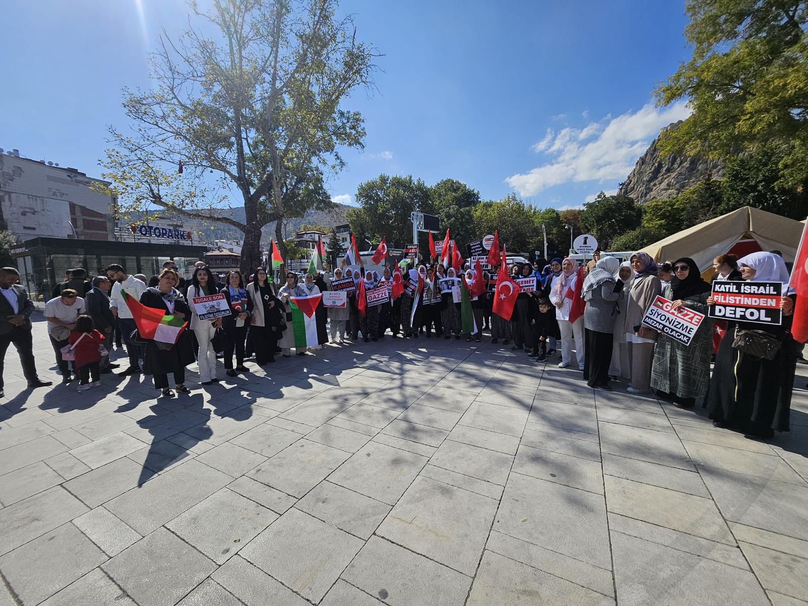 Diller Sustu, Vicdan Konuştu: Gazze’nin Sessiz Çığlığına Ses Oldular-4