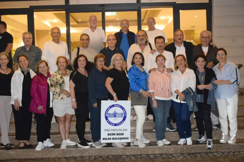 Afyon Lisesi 1980 Mezunları 45 Yıl Sonra Antalya’da Buluştu