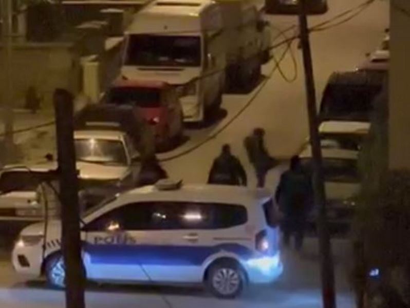 Afyon Yunus Emre Mahallesinde Kılıç İle Ev Bastı!