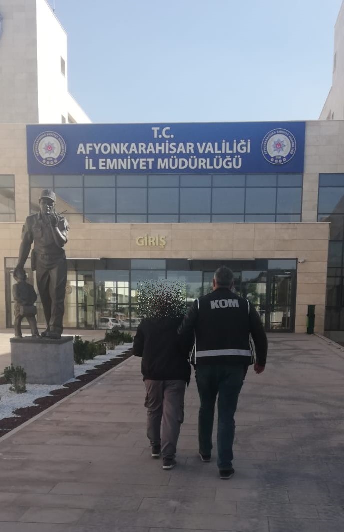 Afyon’da Vergi Usulsüzlüğünden Aranan Şahıs Yakalandı!