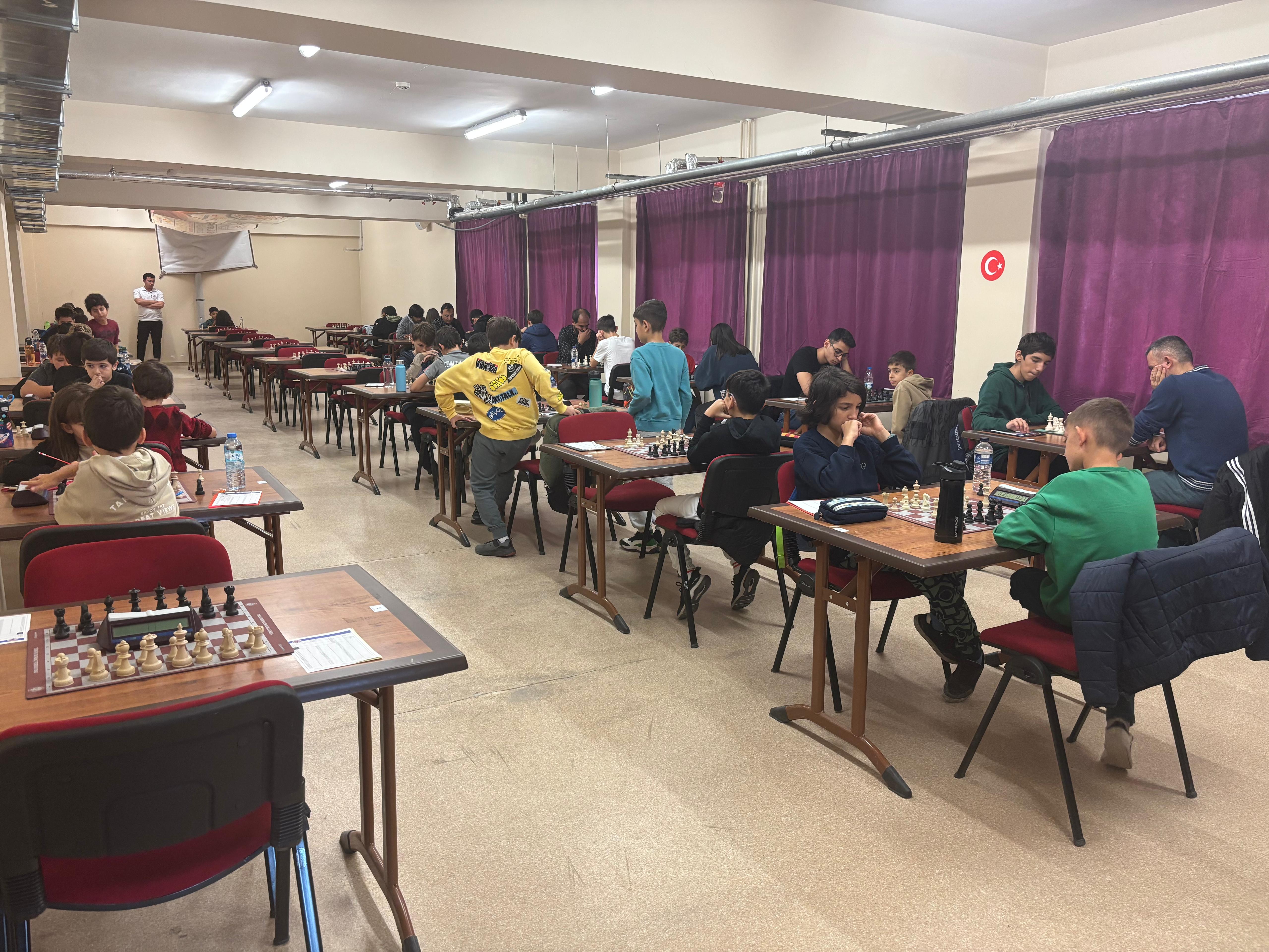 Afyonkarahisar’da Cumhuriyet Coşkusu Sporla Buluştu!