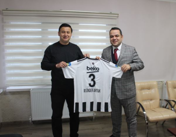 “Afyon’un Küçük Ali’si, Türk Futbolunun Büyük İsmi: Ali Günçar”