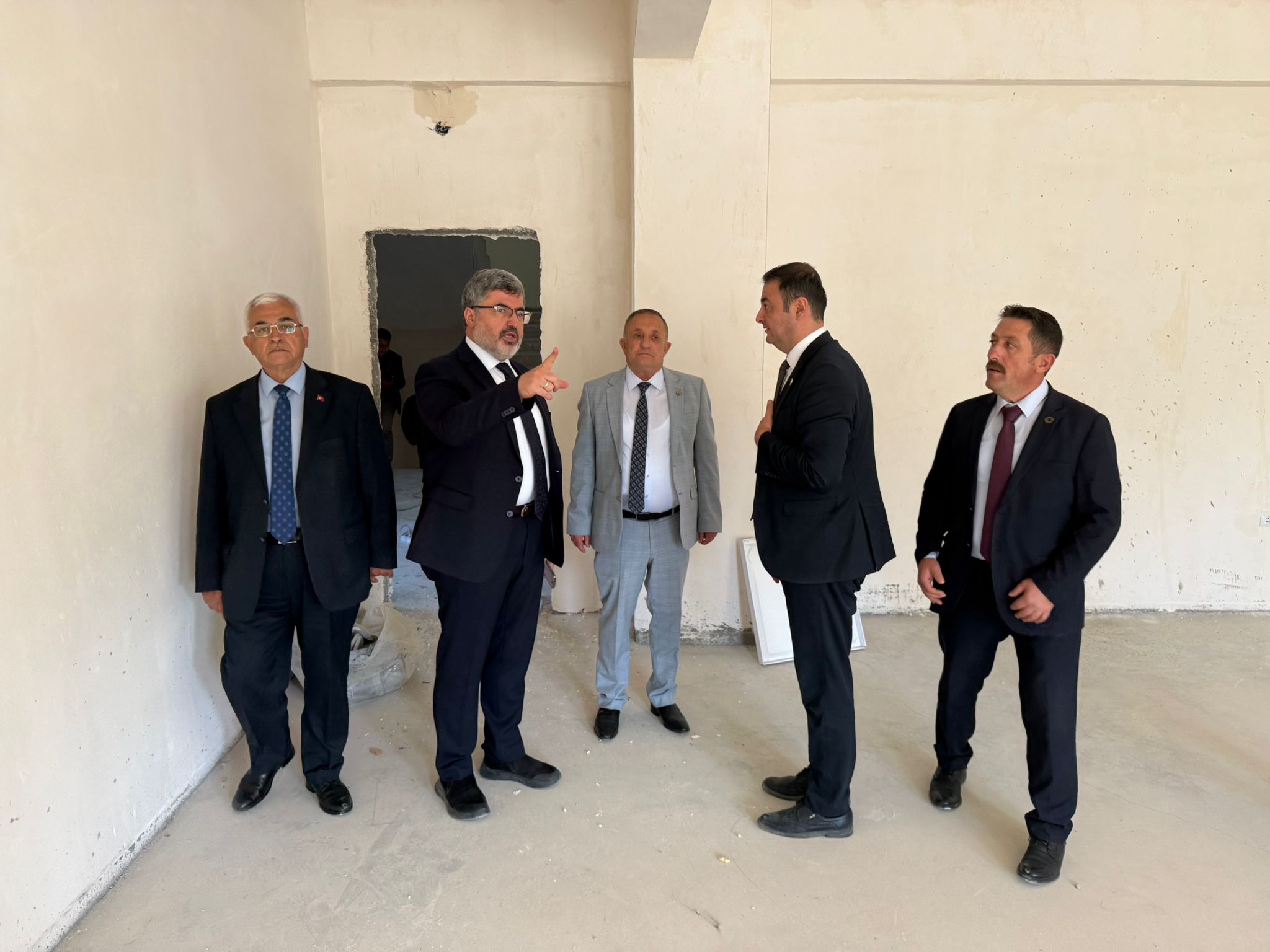 AK Parti Afyonkarahisar Milletvekili Özkaya, İl ve İlçelerde Yatırımları Yerinde İnceledi