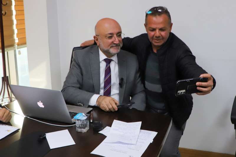 AK Parti'de Türkiye Yüzyılı Vizyonuyla Vatandaş Buluşmaları Sürüyor