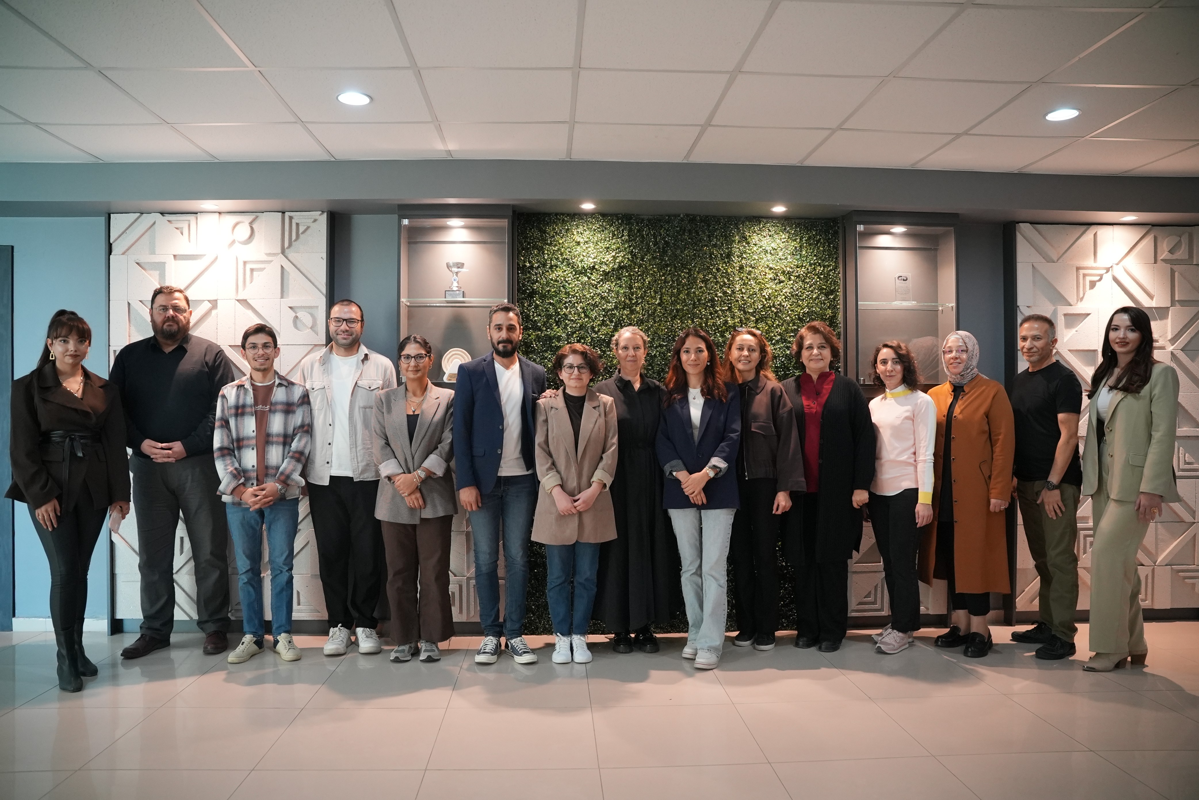 AKÜ GSF İç Mimarlık'tan İlk "Mezun Buluşması"
