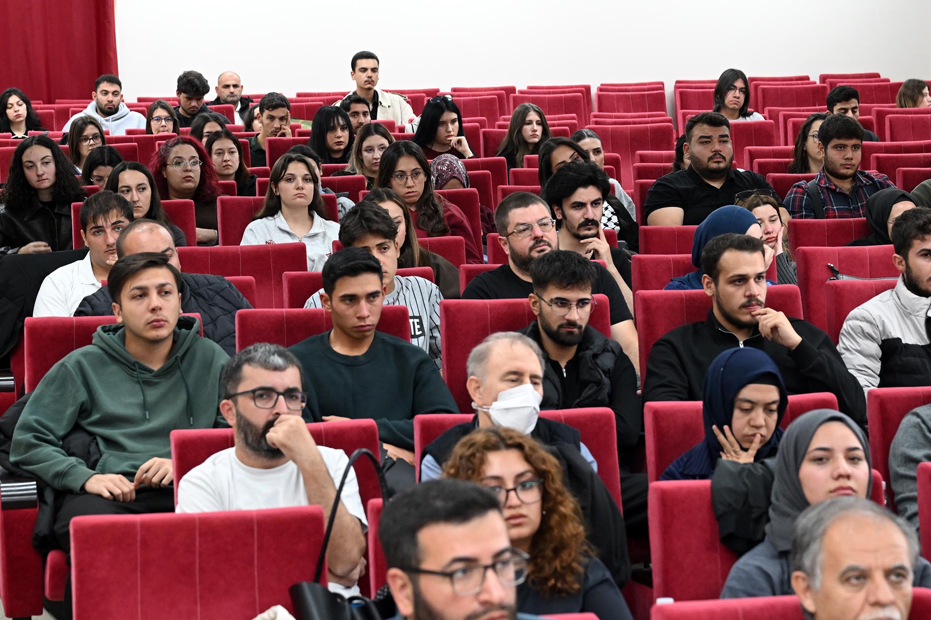 AKÜ'de İsrail'in Kuruluş Süreci Ve Zihniyeti Masaya Yatırıldı