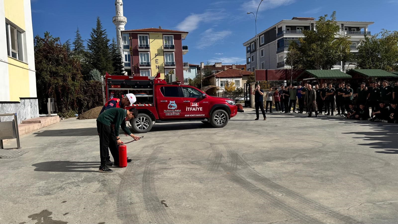 Bolvadin'de Gerçekçi Yangın Tatbikatı