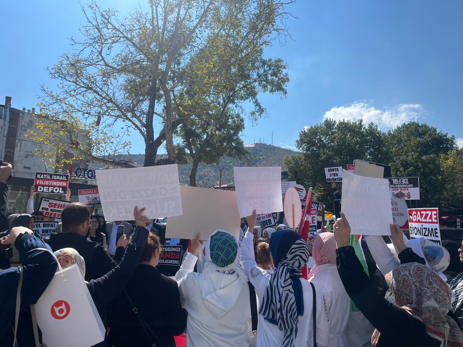 Diller Sustu, Vicdan Konuştu: Gazze’nin Sessiz Çığlığına Ses Oldular-1