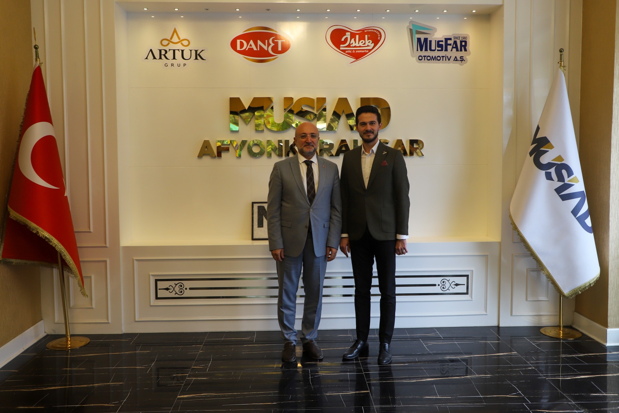 Başkan Şahin'den MÜSİAD'a Ziyaret