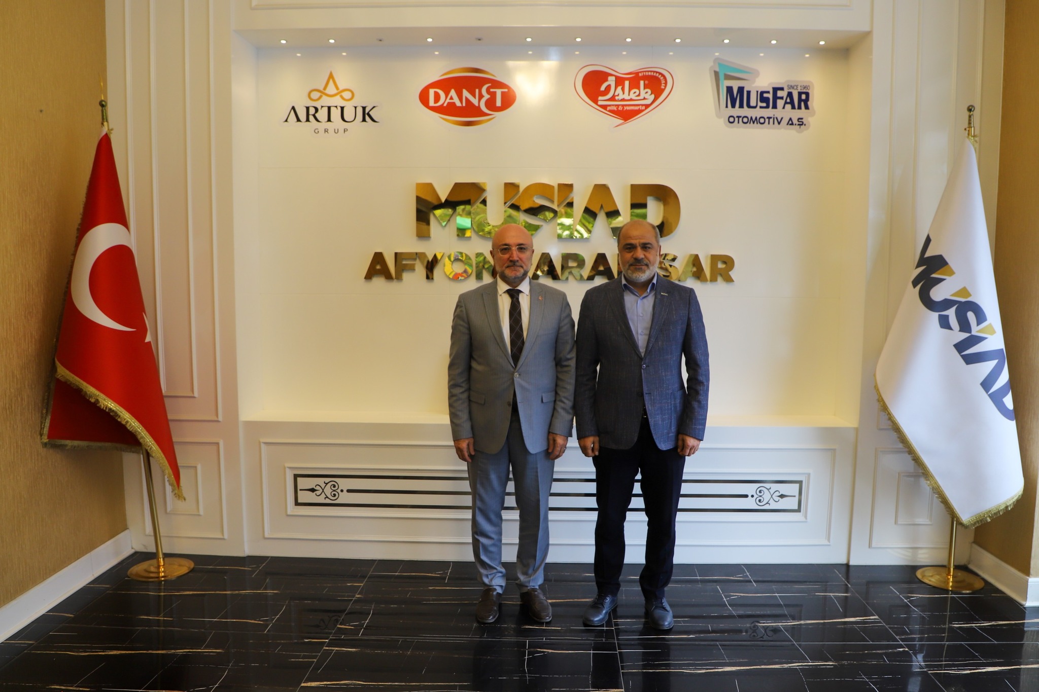 Başkan Şahin'den MÜSİAD'a Ziyaret