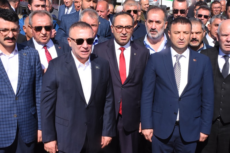 “Biz Dünyanın En Şanslı İnsanlarıyız, Çünkü Liderimiz Bahçeli!”